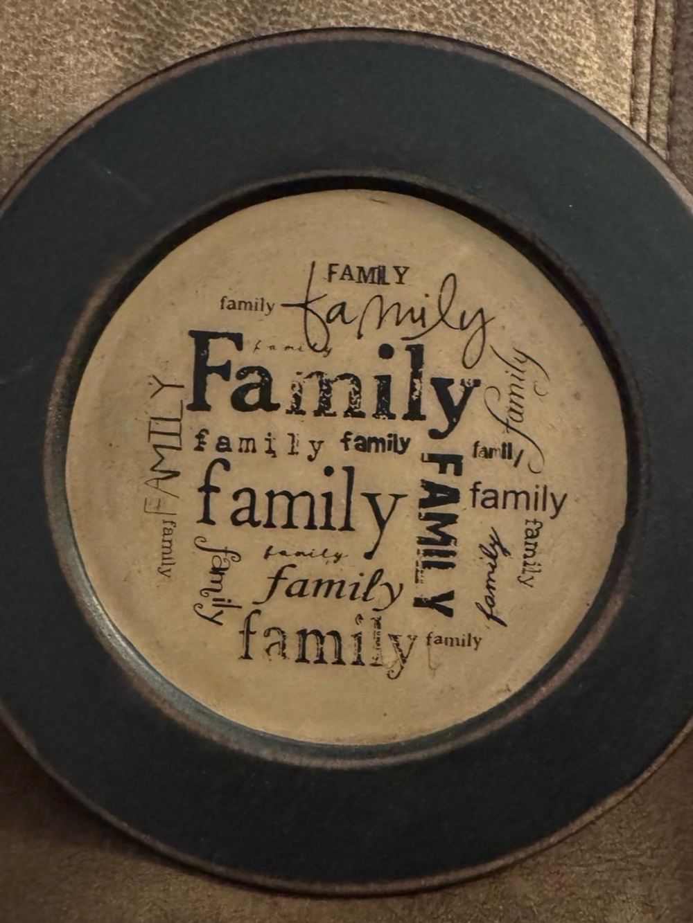 Round Family Wall Frame in Black
